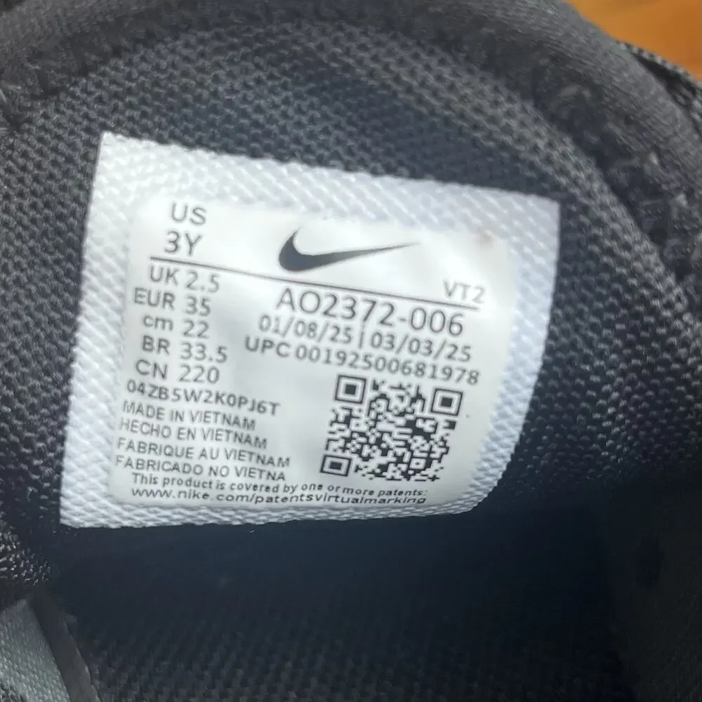 Nike Air Max 270 Boys Size 3Y Kids Triple Black Shoes Sneakers AO2372-006